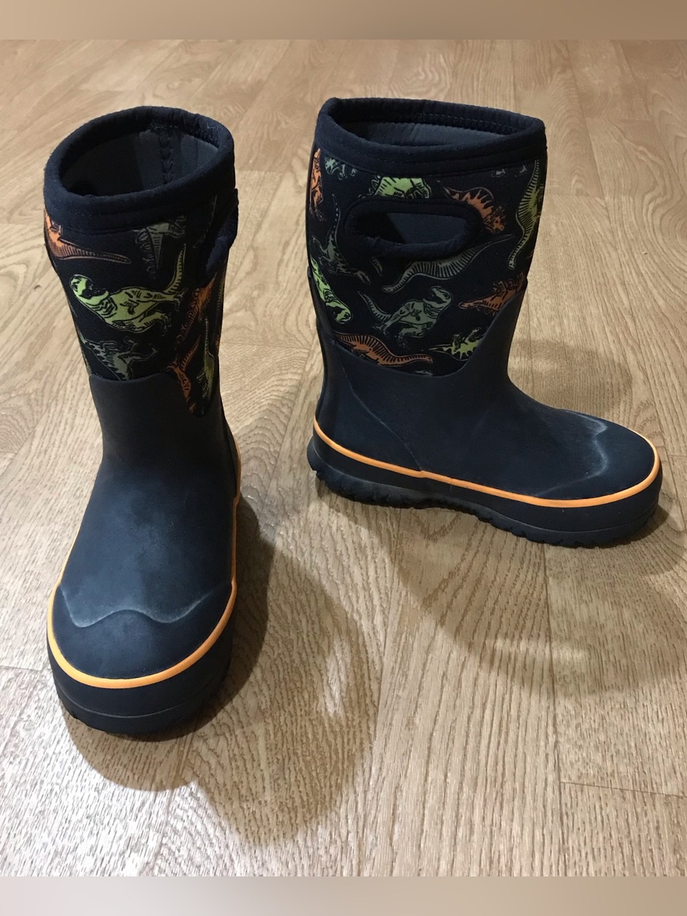 Bogs Kids Black Rain Winter Boots Dinos kids size 12